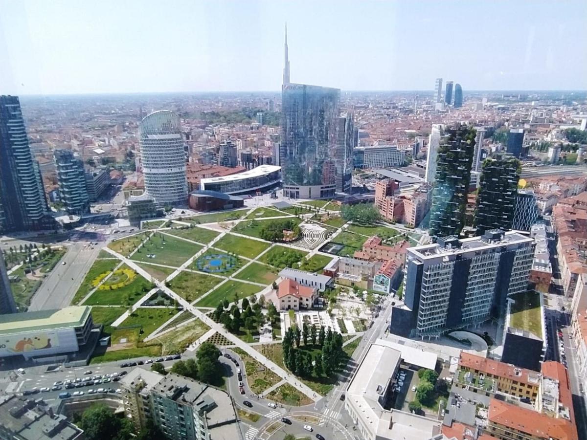 King'S House Bosco Verticale Unicredit Tower Gaeaulenti มิลาน ภายนอก รูปภาพ